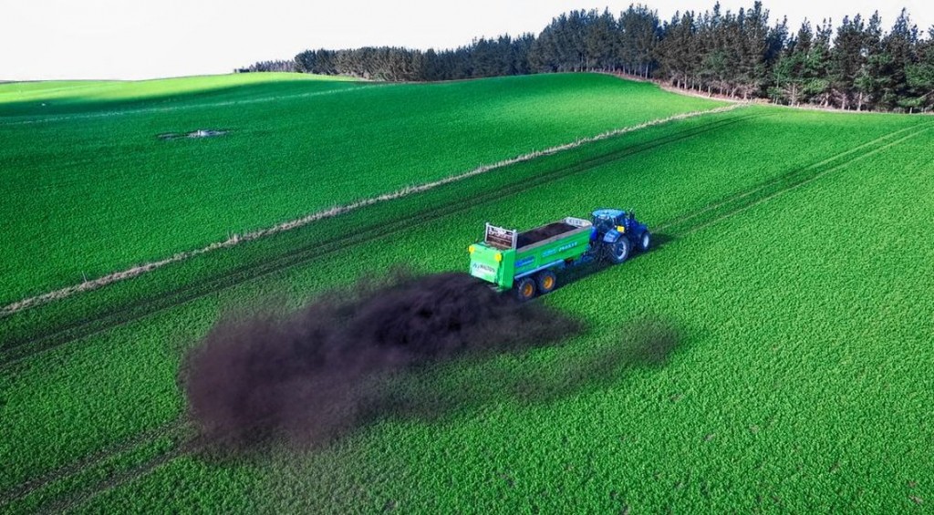 Muck Spreading in field 2